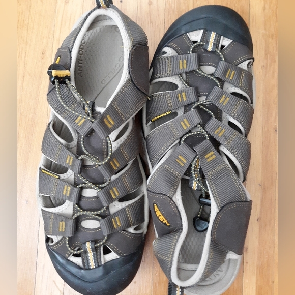 Keen Unisex Newport Sandal Eu46 US12 - Picture 1 of 5